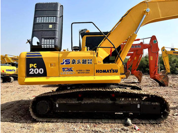 Engins de chantier KOMATSU PC200-8