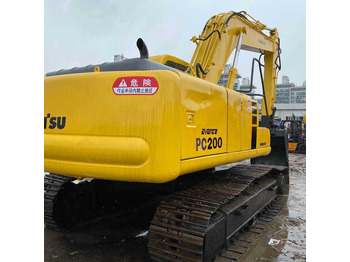 Pelle sur chenille KOMATSU PC200-6