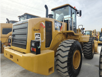 Chargeuse sur pneus CATERPILLAR 966H
