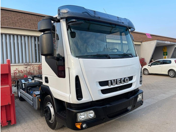 Crédit-bail de IVECO EUROCARGO 80 E18 CON IMPIANTO SCARRABILE NUO IVECO EUROCARGO 80 E18 CON IMPIANTO SCARRABILE NUO: photos 2