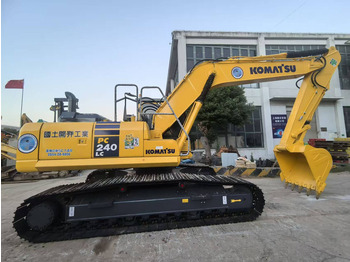 Pelle sur chenille KOMATSU PC240LC-8