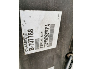 Moteur et pièces pour Camion POKRYWA ZAWOROW VOLVO FH4 USZKO.: photos 3 Moteur et pièces pour Camion POKRYWA ZAWOROW VOLVO FH4 USZKO.: photos 3