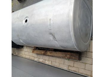Réservoir de carburant pour Camion ZBIORNIK PALIWA VOLVO FH4 21516453 570L 140X70X70CM CHWALIM116: photos 4