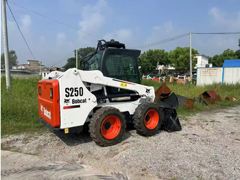 Mini chargeuse BOBCAT S250