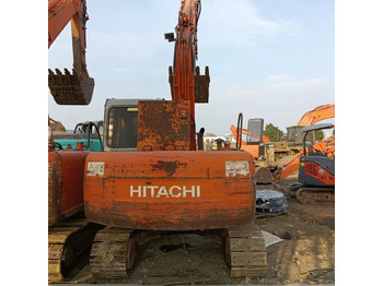 Pelle sur chenille HITACHI EX60