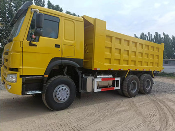 Camion benne SINOTRUK HOWO
