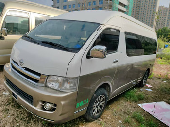 Minibus TOYOTA