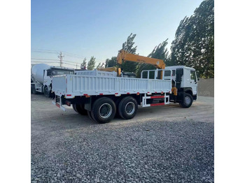 Véhicule de voirie/ Spécial HOWO Truck-Mounted Crane Click for Discount: photos 3 Véhicule de voirie/ Spécial HOWO Truck-Mounted Crane Click for Discount: photos 3