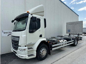 Camion porte-conteneur/ Caisse mobile DAF LF