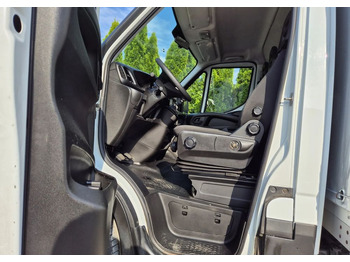 Utilitaire plateau Iveco 35C15 3.0 150KM, Burto-Plandeka: photos 5 Utilitaire plateau Iveco 35C15 3.0 150KM, Burto-Plandeka: photos 5