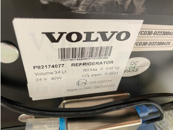 Cabine et intérieur pour Camion LODÓWKA CHŁODZIARKA VOLVO FH4 FH 4 P82174077: photos 4