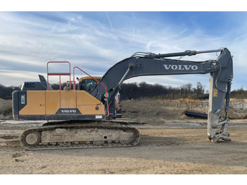 Pelle sur chenille VOLVO EC220EL