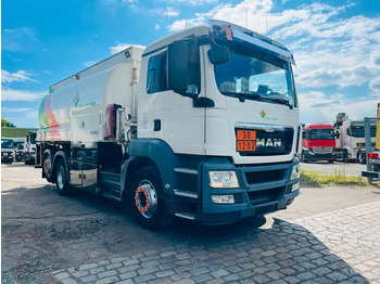 Camion citerne MAN TGS 26.360