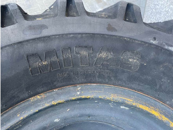 Pneus et jantes pour Engins de chantier Ahlmann AZ6-Mitas 405/70-20 (16/70-20)-Tire/Reifen/Band: photos 5