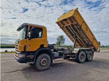 Camion benne SCANIA P124