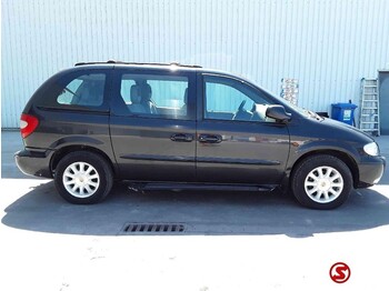 Voiture Chrysler Voyager tdi: photos 4