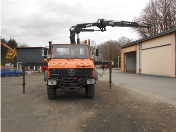 Crédit-bail de  Mercedes-Benz U1450 427/11 mit Kran Mercedes-Benz U1450 427/11 mit Kran: photos 3