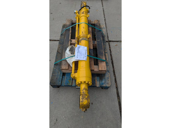 Pelle sur chenille KOMATSU PC210LC-10