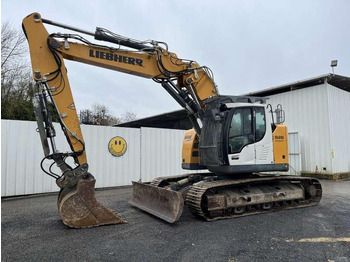Pelle sur chenille LIEBHERR R 926