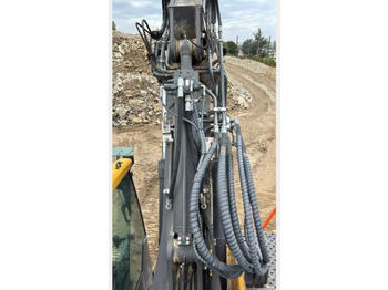 Pelle sur chenille Volvo ECR235EL: photos 5