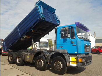 Camion benne MAN 41.414