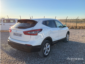 SUV 2020 Nissan Qashqai Automobile: photos 3 SUV 2020 Nissan Qashqai Automobile: photos 3