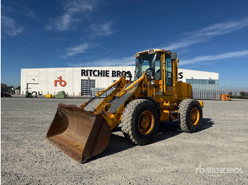 Chargeuse sur pneus JCB
