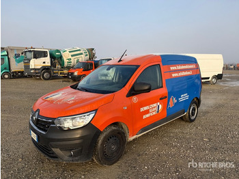 Camion fourgon RENAULT