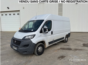 Fourgon utilitaire FIAT Ducato 2.3