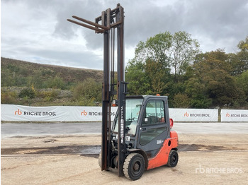Chariot élévateur à gaz 2014 Toyota 02-8FGF25 2014 Toyota 8FG25 Forklift Forklift: photos 2