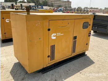 Groupe électrogène 2005 Cummins 100 kVA Skid-Mounted Generator Set: photos 3