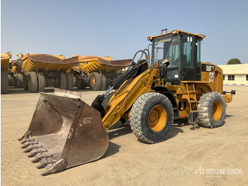 Chargeuse sur pneus CATERPILLAR 930H