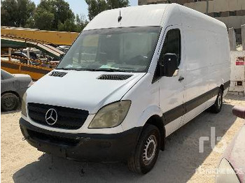 Camion fourgon MERCEDES-BENZ Sprinter 311