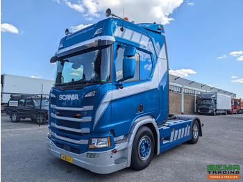 Tracteur routier SCANIA R 410