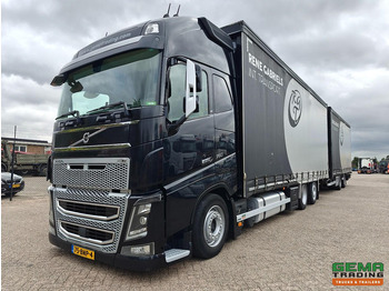 Camion fourgon VOLVO FH16 750