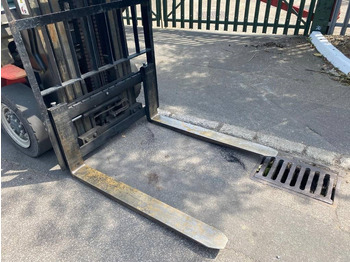 Chariot élévateur diesel Manitou Mi25D: photos 4 Chariot élévateur diesel Manitou Mi25D: photos 4