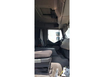 Camion citerne RENAULT: photos 2