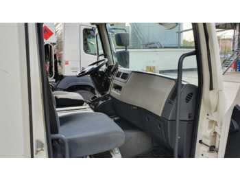 Photo d'intérieur 1: Camion citerne VOLVO FL