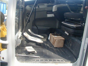 Pelle sur chenille Wacker EZ53: photos 5