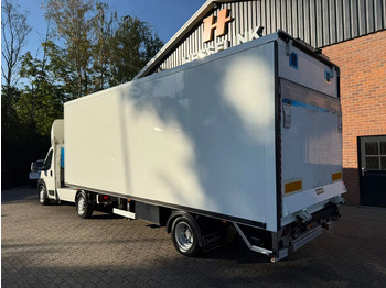 Tracteur routier Peugeot Boxer BE Trekker 110.865KM!+ Oplegger Laadklep 1.500 KG: photos 2