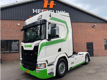 Tracteur routier SCANIA R 450