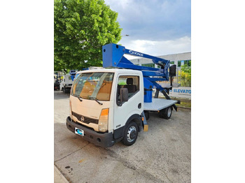 Camion avec nacelle SOCAGE