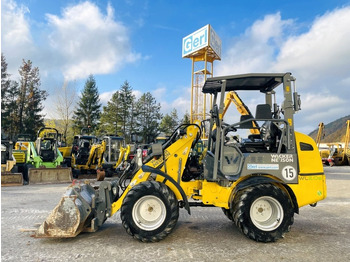 Chargeuse sur pneus NEUSON
