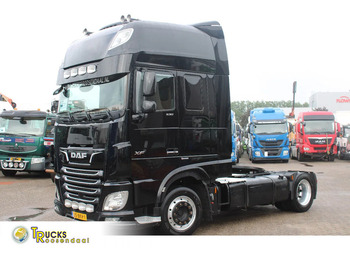 Tracteur routier DAF XF 530