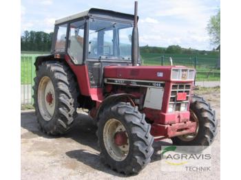 Tracteur agricole Case-IH 1046: photos 1