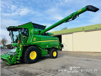 Moissonneuse-batteuse JOHN DEERE T660
