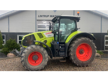 Tracteur agricole CLAAS Axion 830