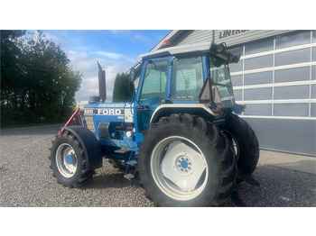 Tracteur agricole Ford 8210 Force II Med frontlift: photos 3