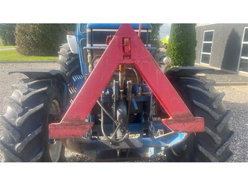 Tracteur agricole Ford 8210 Force II Med frontlift: photos 4