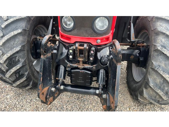 Crédit-bail de Massey Ferguson 6490 Dyna 6 med frontlift  Massey Ferguson 6490 Dyna 6 med frontlift: photos 4 Crédit-bail de Massey Ferguson 6490 Dyna 6 med frontlift  Massey Ferguson 6490 Dyna 6 med frontlift: photos 4